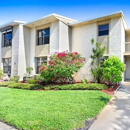 Buy this 2 bed condo on 2980 Bogey Lane in Melbourne, FL 32935