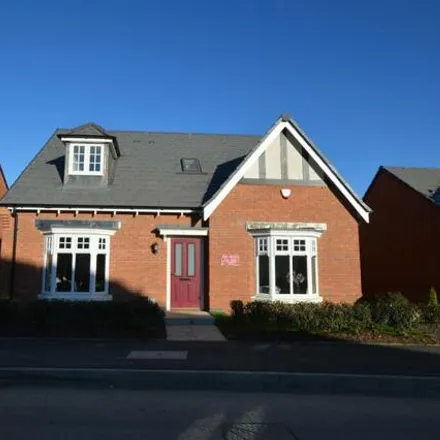 Buy this 3 bed house on Ratcliffe Road in Sileby, LE12 7QB