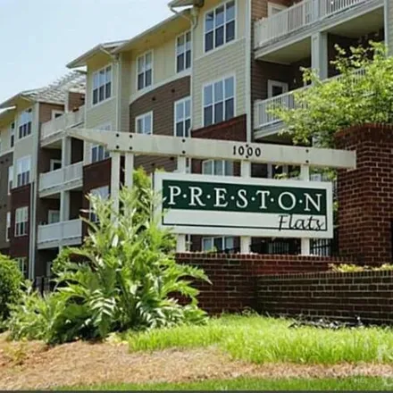 Rent this 3 bed condo on 1000 East Woodlawn Road in Charlotte, NC 28209