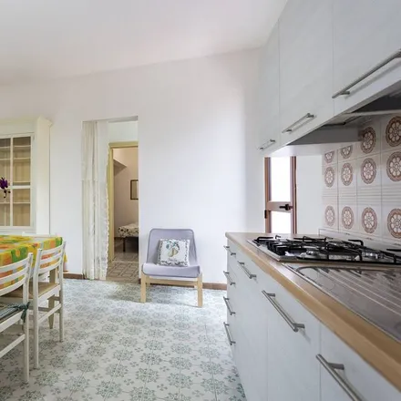 Rent this 2 bed house on Castelvetrano in Piazza Giovanni Amendola, 91022 Castelvetrano TP