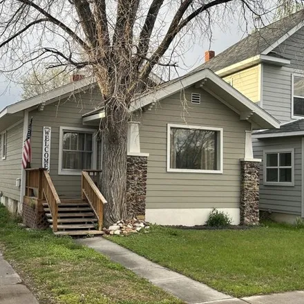 Buy this 2 bed house on 437 West Burkitt Street in Sheridan, WY 82801