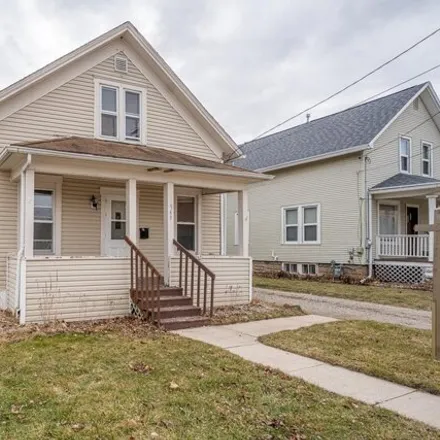 Buy this 2 bed house on Mile High Pub in 958 West 6th Avenue, Oshkosh