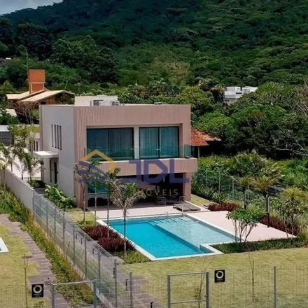 Buy this 4 bed house on Rua Maria Vieira in Balneário Camboriú - SC, 88334