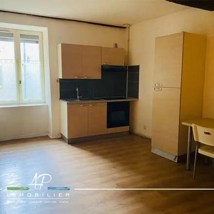Rent this 1 bed apartment on 7 bis Rue de l'Abreuvoir in 70100 Gray, France
