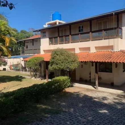Buy this 7 bed house on Alameda das Andorinhas in Ribeirão das Neves - MG, 33821-200