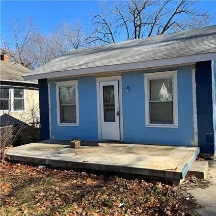 Buy this 3 bed house on 5961 Brooklyn Avenue in Kansas City, MO 64130