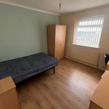 Image 8 - Wern Fawr Road, Swansea, SA1 8NQ, United Kingdom - Apartment for rent