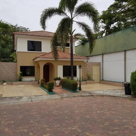 Image 2 - Ronald Sonne Kusijanovic, 092302, El Buijo, Ecuador - House for sale