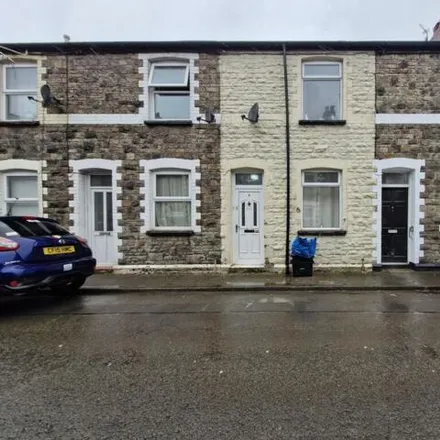 Buy this 3 bed townhouse on Oxford Street in Pontypool, NP4 5HP