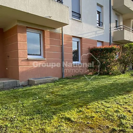 Image 4 - 78 Avenue Victor Hugo, 84200 Carpentras, France - Apartment for rent