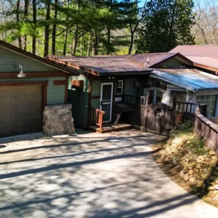 Image 6 - 5506 West White River Trail, Saint Huberts, Greenwood Township, MI 49421, USA - House for sale