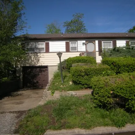Buy this 3 bed house on Towne Drive in Columbia, MO 65202