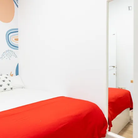 Rent this 13 bed room on Madrid in Calle del Príncipe, 10