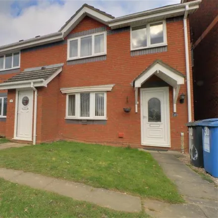 Rent this 2 bed townhouse on 44 Bramblewood in Washbrook, IP8 3RS