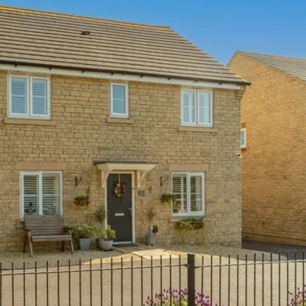 Buy this 4 bed house on 6 Sanderling Way in Gotherington, GL52 8GR