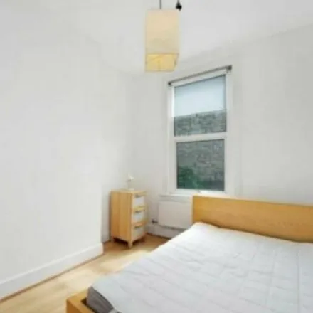 Image 5 - Mayton Street, London, N7 6QT, United Kingdom - House for rent