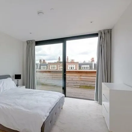 Image 5 - Osprey Court, 256 Finchley Road, London, NW3 7SW, United Kingdom - Room for rent