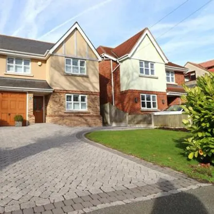 Buy this 5 bed house on White House Chase in Rayleigh, SS6 7JS