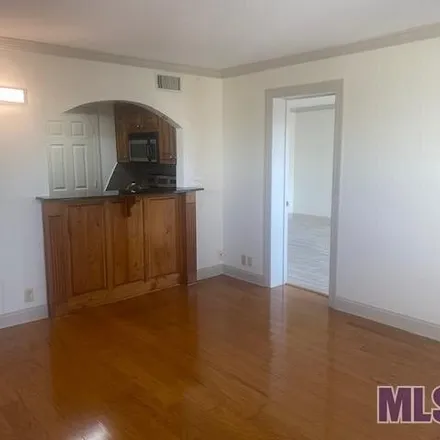 Rent this 2 bed condo on River Palms in North 3rd Street, Baton Rouge