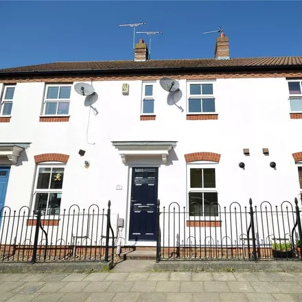 Rent this 2 bed townhouse on Shereway in Fairford Leys, HP19 8GW