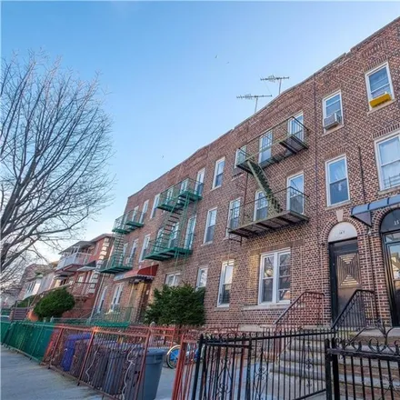 Image 7 - 153 Bay 26th Street, New York, NY 11214, USA - Townhouse for sale