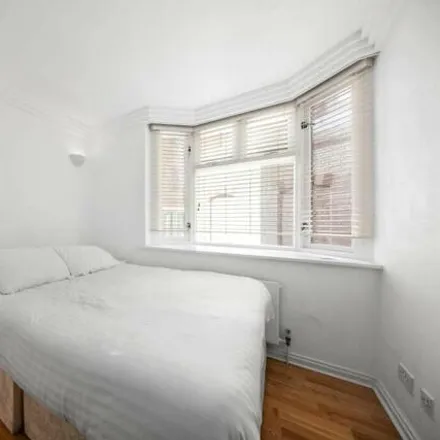 Image 9 - 38 Bourdon Street, London, W1K 3PP, United Kingdom - Apartment for rent
