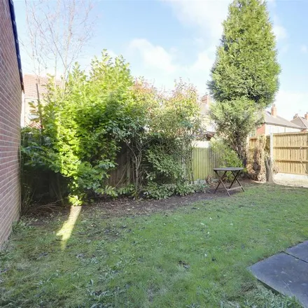 Rent this 3 bed house on 19 Kingfisher Close in Bulwell, NG6 0BE