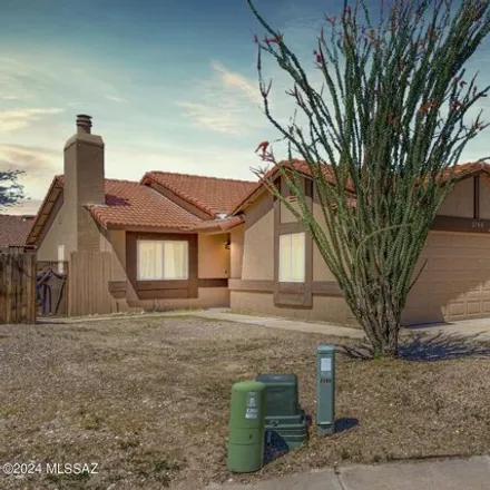 Buy this 3 bed house on 1759 West Linden Street in Tucson, AZ 85745