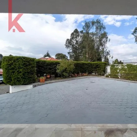 Image 1 - Louvre Suites, Avenida General Eloy Alfaro, 170513, Quito, Ecuador - House for sale