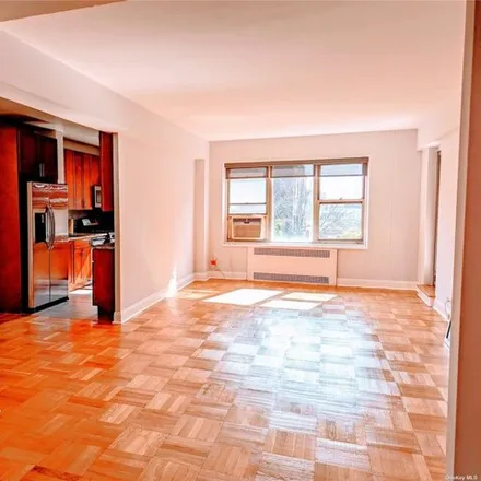 Image 4 - The Halsey House, 98th Place, New York, NY 11374, USA - Apartment for sale