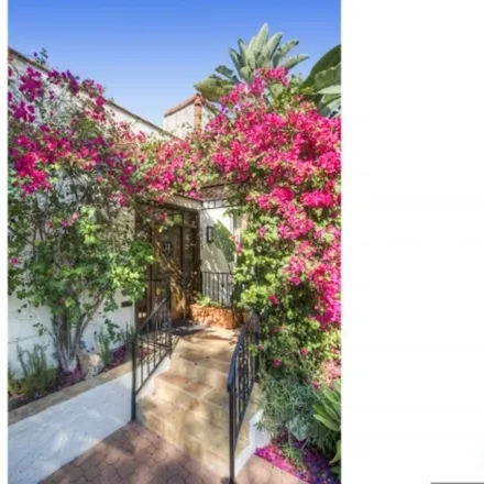 Image 2 - 6607 Moore Drive, Los Angeles, CA 90048, USA - House for sale