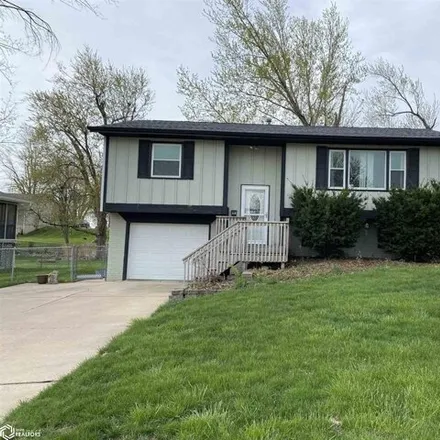 Buy this 3 bed house on 2284 Gary Court in Marshalltown, IA 50158