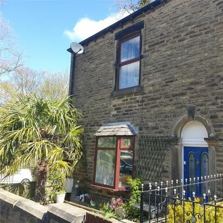 Buy this 2 bed house on St Mary's Road in Glossop, SK13 8DL