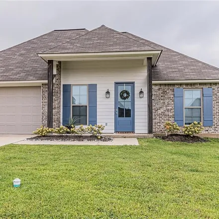 Buy this 3 bed house on 305 Pinelake Drive in Pineville, LA 71360