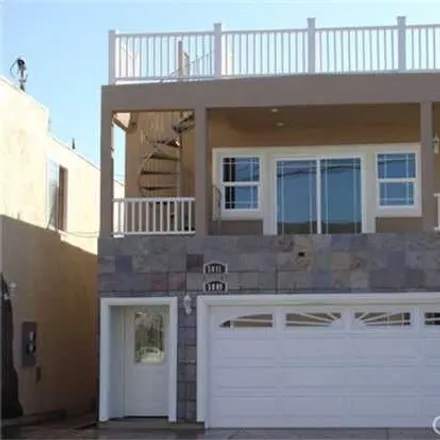 Rent this 3 bed condo on 5009;5011 River Avenue in Newport Beach, CA 92663