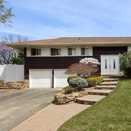 Buy this 4 bed house on 42 Prescott Place in Old Bethpage, NY 11804