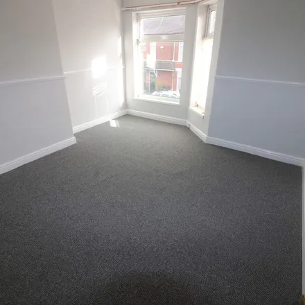 Rent this 2 bed apartment on Wharncliffe Street in Kingston upon Hull, HU5 3SR