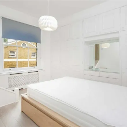 Image 5 - 101 Gloucester Road, London, SW7 4SS, United Kingdom - Apartment for rent