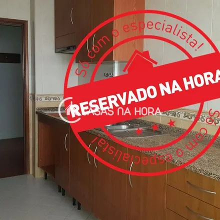 Rent this 2 bed apartment on Repsol in Avenida da Europa, 2900-338 Setúbal