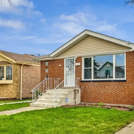 Buy this 4 bed house on 8600 South Lowe Avenue in Chicago, IL 60620