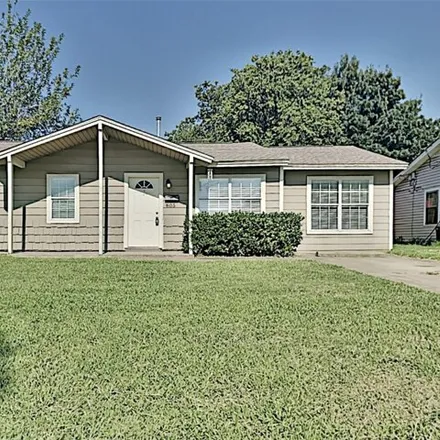 Rent this 3 bed house on 751 Aransas Drive in Euless, TX 76039