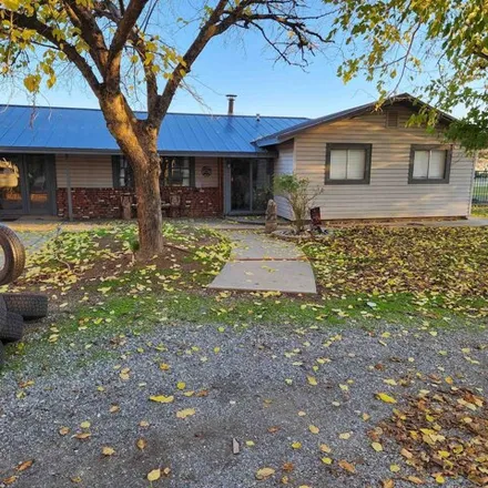 Buy this 3 bed house on Alta Vista Court in Tehama County, CA