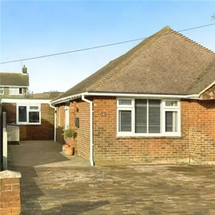 Buy this 3 bed house on Cokeham Gardens in Sompting, BN15 9TB