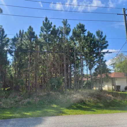 Buy this studio house on 66 Parkview Drive in Palm Coast, FL 32164
