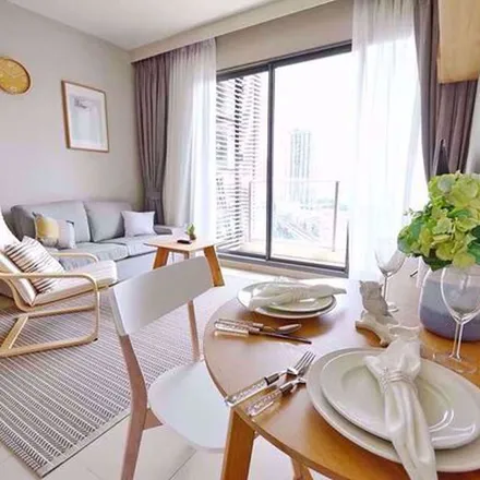 Rent this 1 bed apartment on The Lofts Ekkamai in 1413, Sukhumvit Road