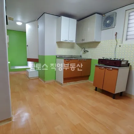 Image 5 - 서울특별시 은평구 신사동 30-15 - Apartment for rent