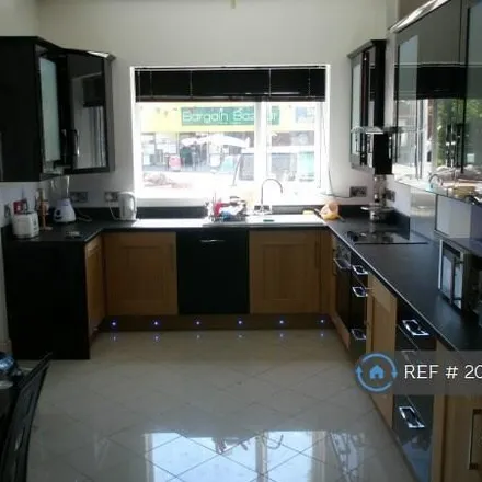 Image 1 - Meadow Lane, Colwick Road, Nottingham, NG2 4AL, United Kingdom - House for rent