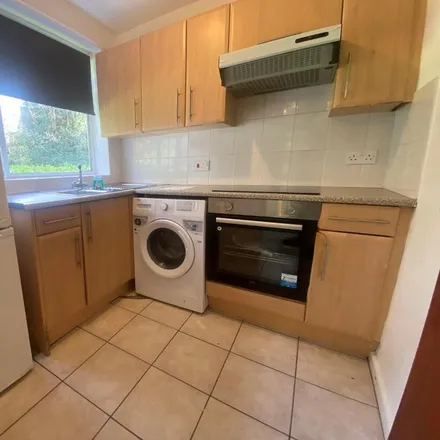 Rent this studio apartment on Savoy Close in Harborne, B32 2JA