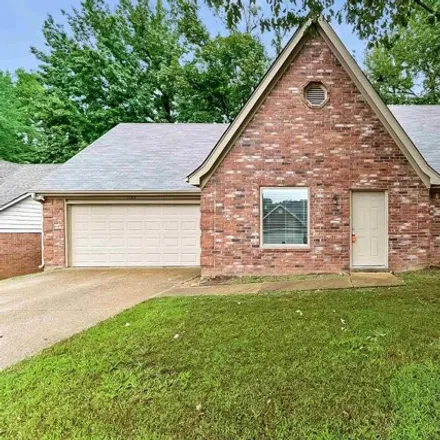 Rent this 4 bed house on 7360 Peppermill Lane in Shelby County, TN 38125