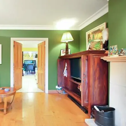 Image 2 - 1 Grovelands Close, Charlton Kings, GL53 8BS, United Kingdom - House for sale